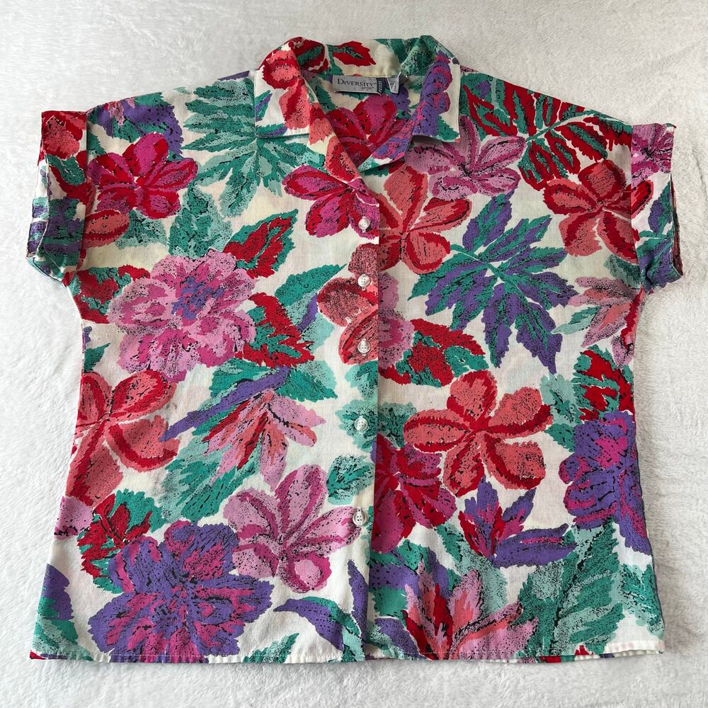 Diversity Sport Vintage Bright Floral Tropical Women's Blouse Size Medium Shirt